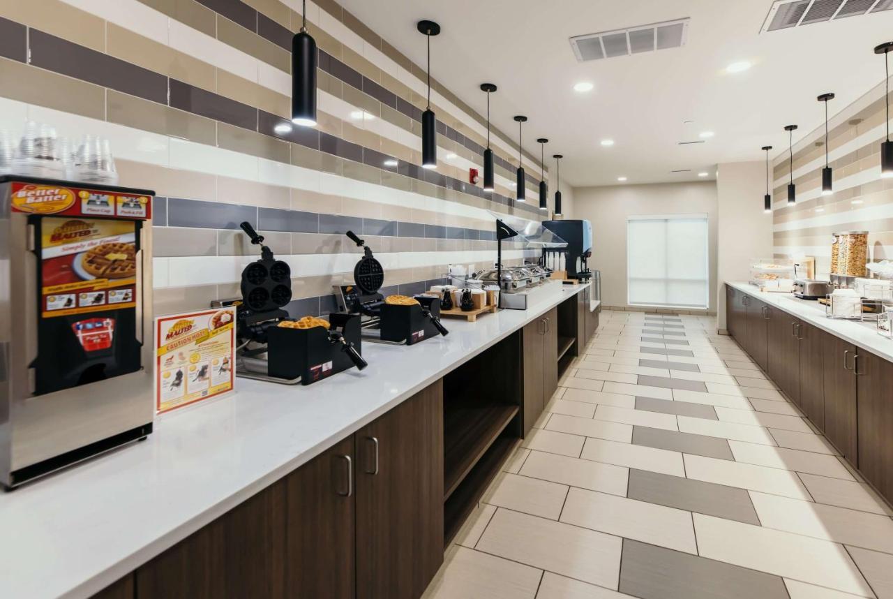 La Quinta Inn & Suites By Wyndham Ankeny Ia - Des Moines Ia מראה חיצוני תמונה