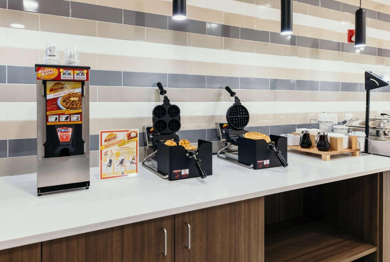 La Quinta Inn & Suites By Wyndham Ankeny Ia - Des Moines Ia מראה חיצוני תמונה